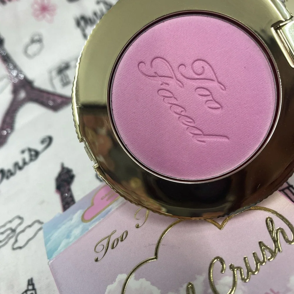 Too Faced Cloud Crush Blurring Blush in Candy Clouds .17 oz New in Box